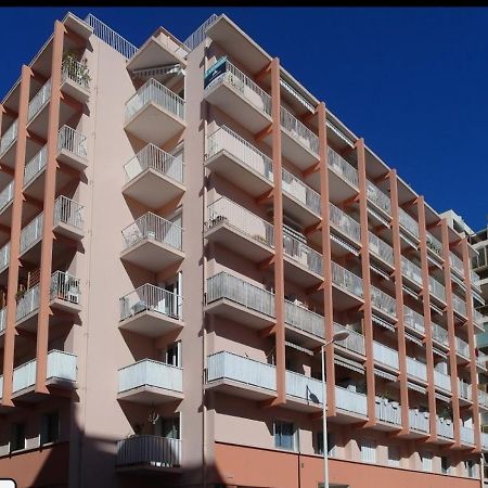 Spacious Apartment In The Heart Of Juan Les Pins ! المظهر الخارجي الصورة